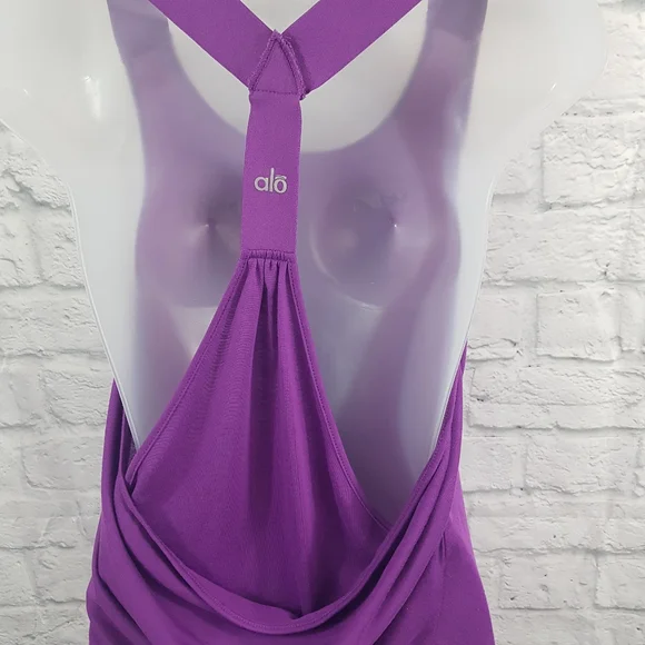 Alo Racerback Yoga Athletic Tank - Picture 6 of 9